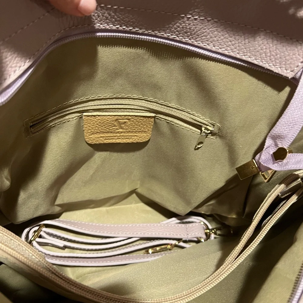 Antonella Ferrante Made in Italy lilac Crossbody Hobo Purse